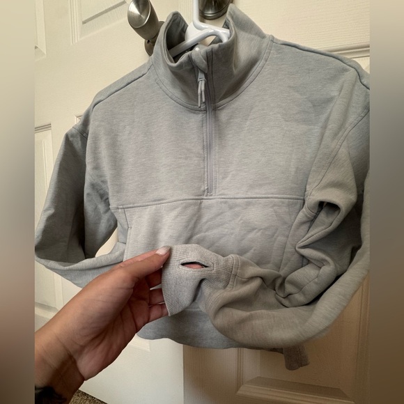 Old Navy Active Fleece Pullover - Picture 3 of 5